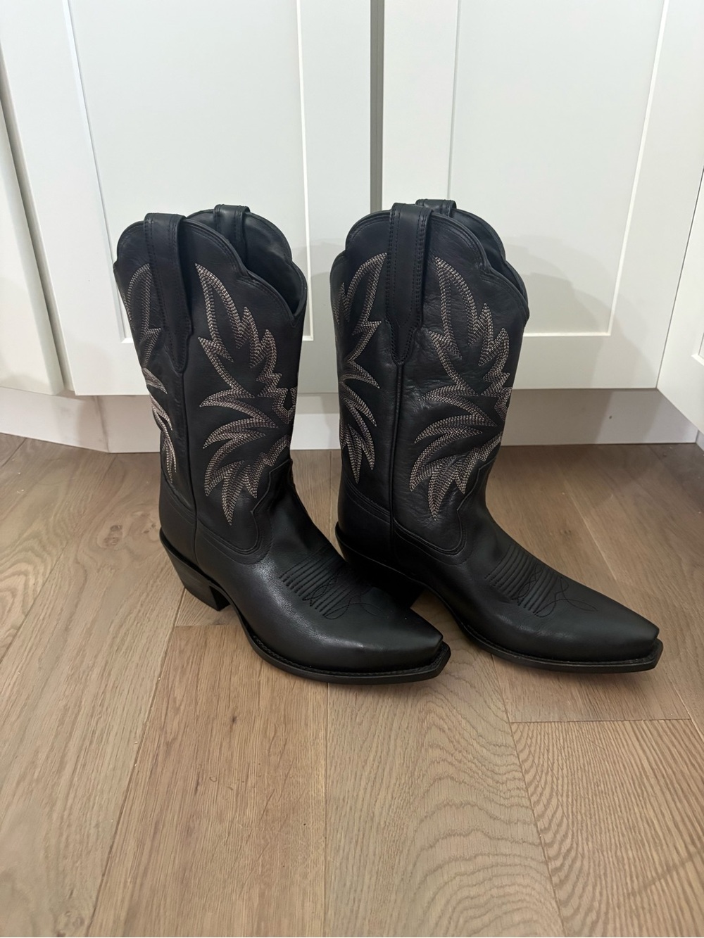 Tecovas Sadie Midnight Black Embroidered Leather Boots US 7.5
